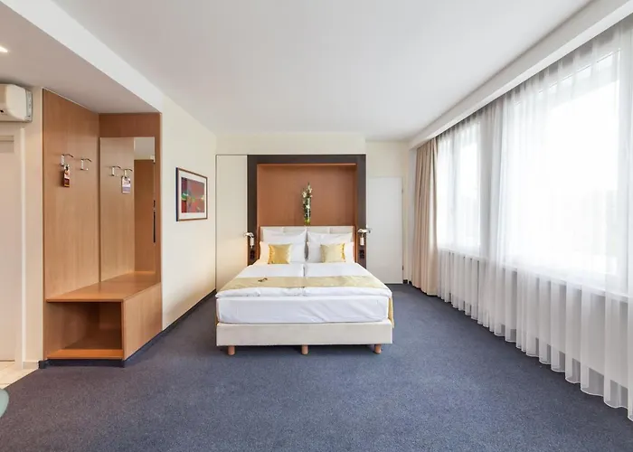 Novum Ambassador 3*