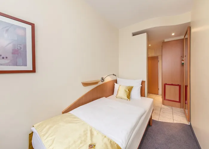 Novum Ambassador 3*