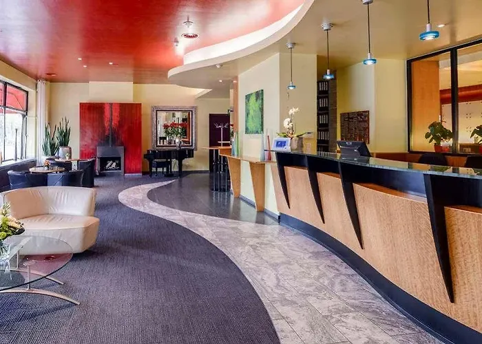 Hotel Novum Ambassador 3*